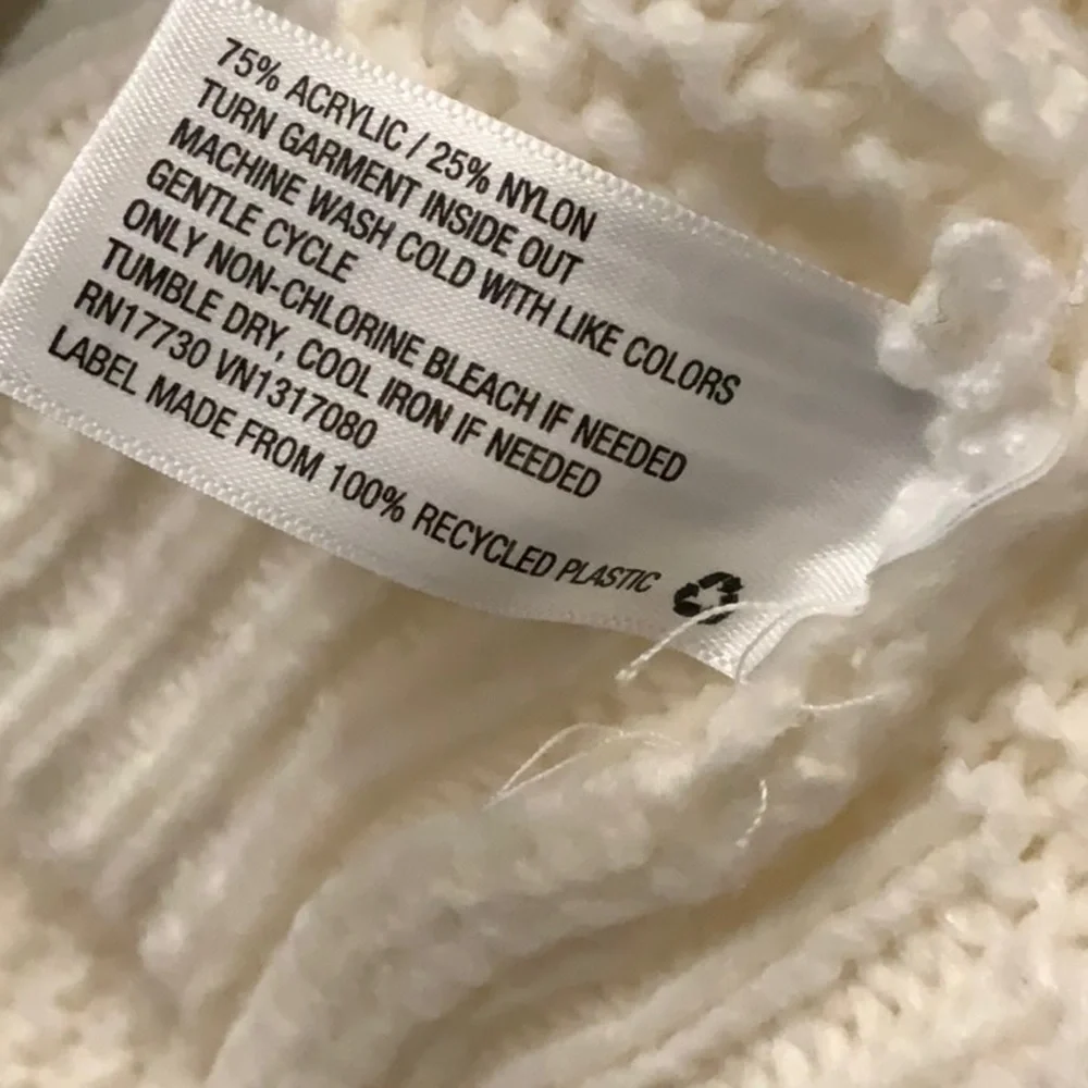 A new day-white long sleeve sweater. Size M - Picture 7 of 7